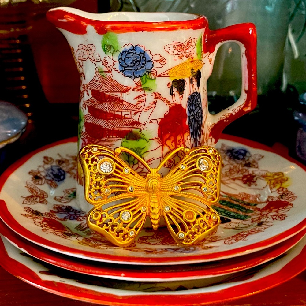 Vintage Smalls Home Decor